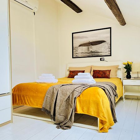 Apartmán Cozy Loft In A Fashion District Of Milán Exteriér fotografie